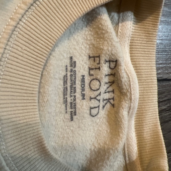 American Eagle Pink Floyd Long Sleeve Cropped Cream Sz Medium Sweatshirt Soft - Picture 3 of 7